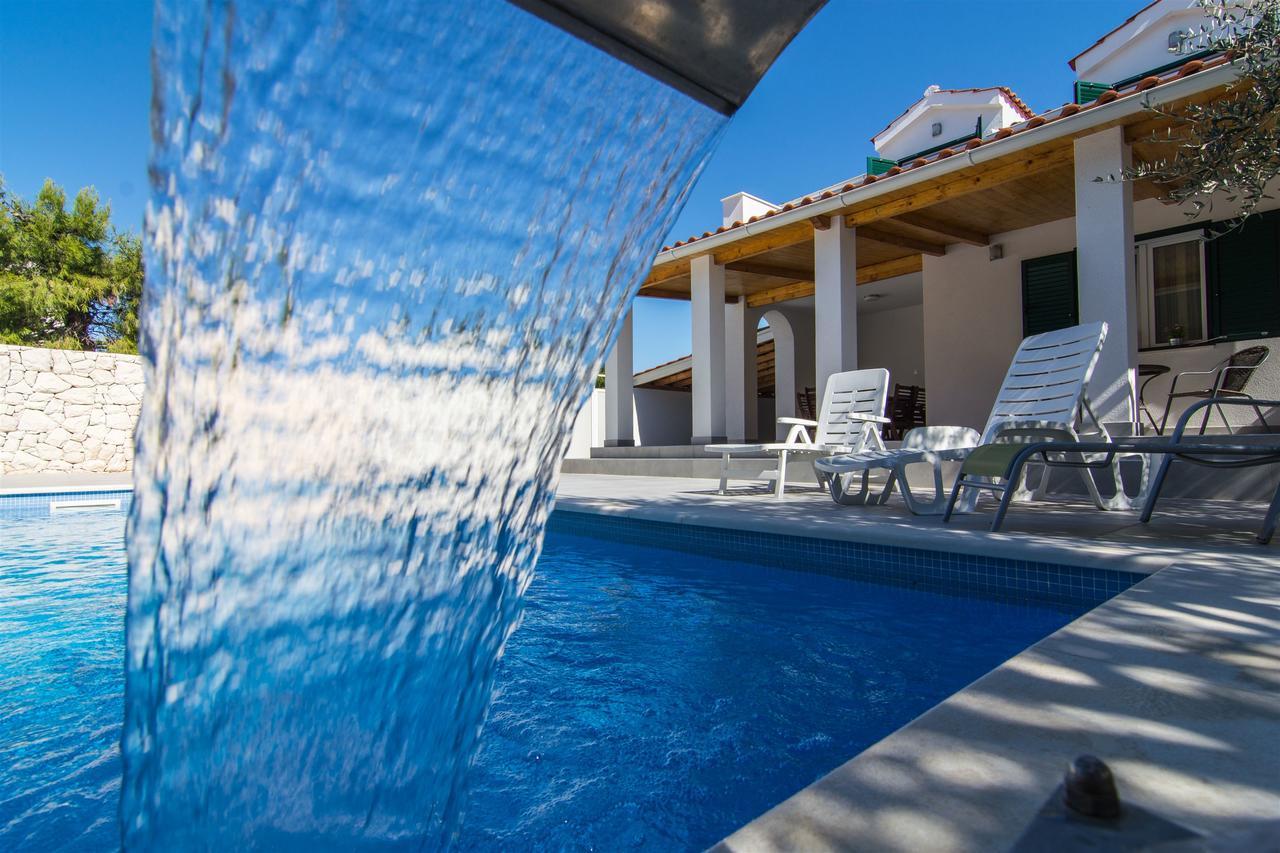 Villa Vesa Sevid Exterior photo